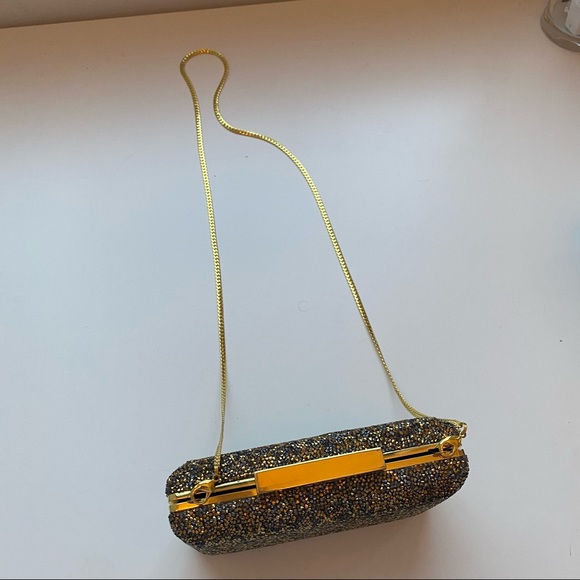 VINCE CAMUTO — clutch - Picture 4 of 7